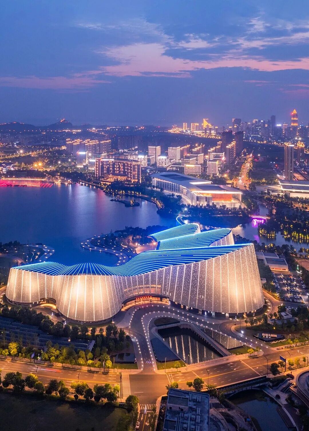 南通大剧院 孔玮.JPG